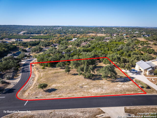 Listing photo id 4 for 708 Malaga  