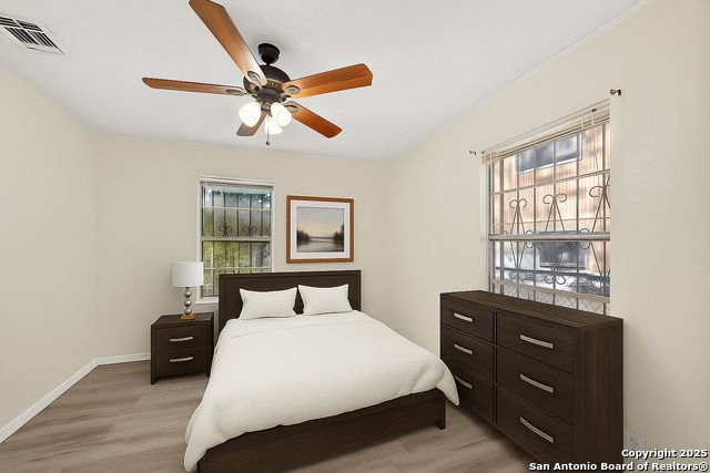 Listing photo id 18 for 254 Bank  