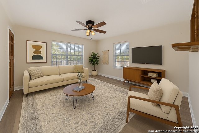 Listing photo id 6 for 254 Bank  