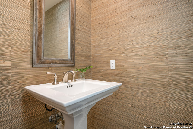 Image 21 of 70 For 10 Thornhurst