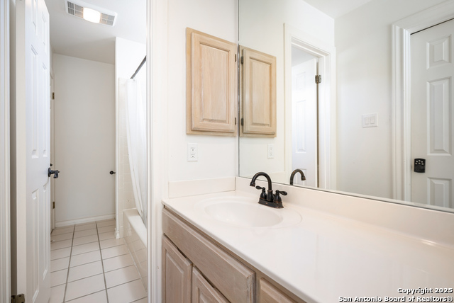 Image 41 of 70 For 10 Thornhurst