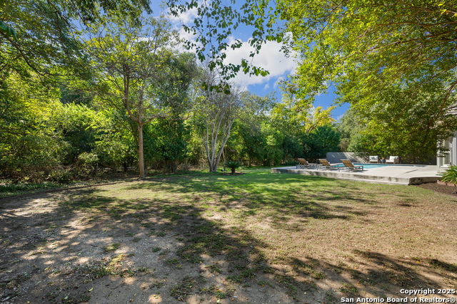 Image 54 of 70 For 10 Thornhurst