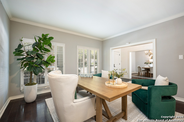 Image 7 of 70 For 10 Thornhurst