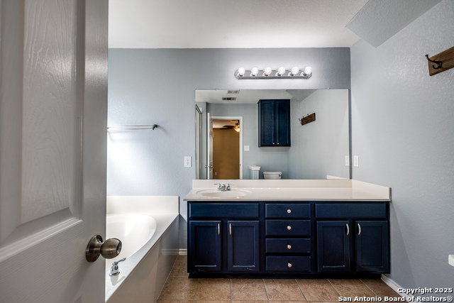 Listing photo id 13 for 11638 Valley Garden