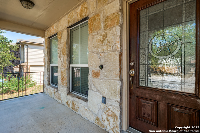 Listing photo id 0 for 11638 Valley Garden