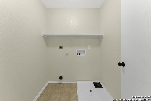 Image 20 of 25 For 10154 Figaro Cyn