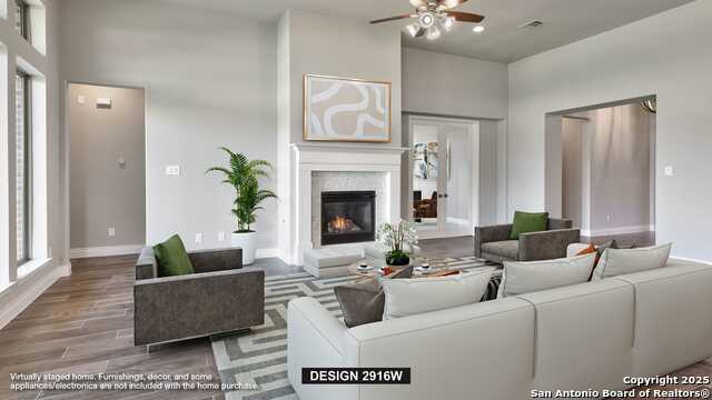 Listing photo id 1 for 5156 Lottchen Lane