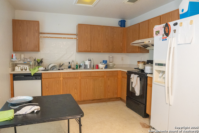 Image 6 of 16 For 11 Viaduct Post