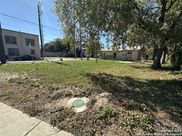 Image 4 of 6 For 621 Roosevelt