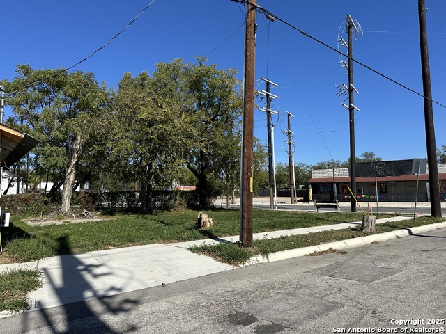 Image 6 of 6 For 621 Roosevelt