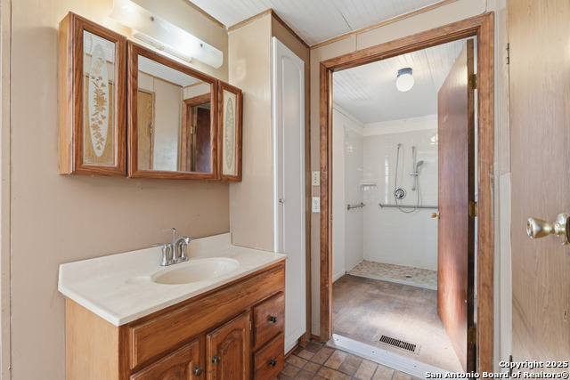 Image 19 of 53 For 142 Lost Springs