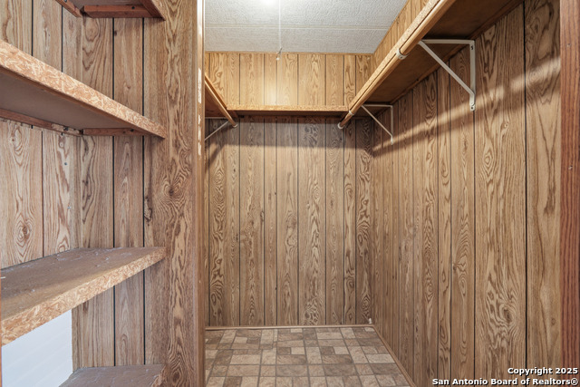 Image 21 of 53 For 142 Lost Springs