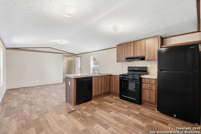 Image 28 of 53 For 142 Lost Springs