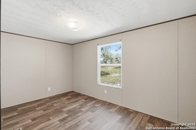 Image 34 of 53 For 142 Lost Springs