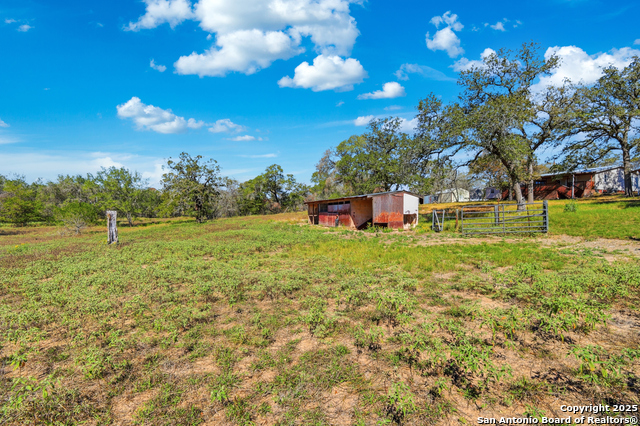 Image 38 of 53 For 142 Lost Springs