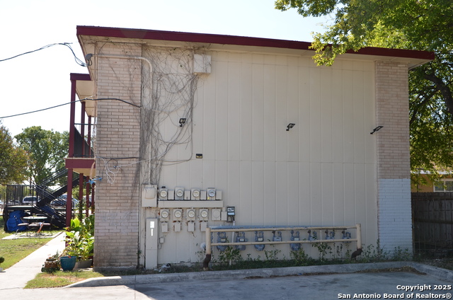 Image 7 of 14 For 1455 Hillcrest