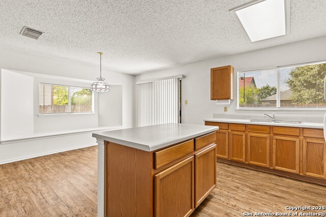 Image 12 of 25 For 11211 Sutton Pl