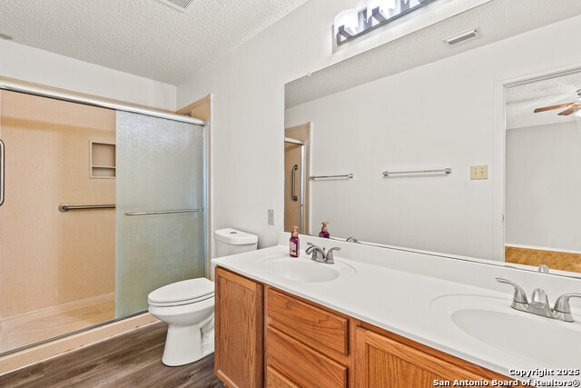 Image 17 of 25 For 11211 Sutton Pl