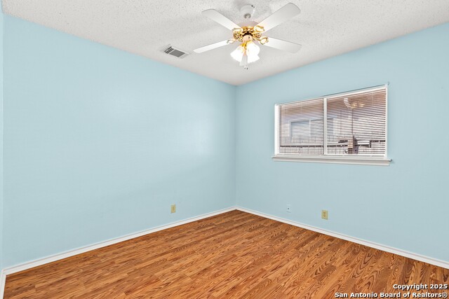 Image 22 of 25 For 11211 Sutton Pl