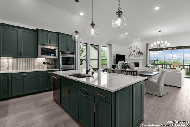 Image 15 of 32 For 1335 Hallettsville