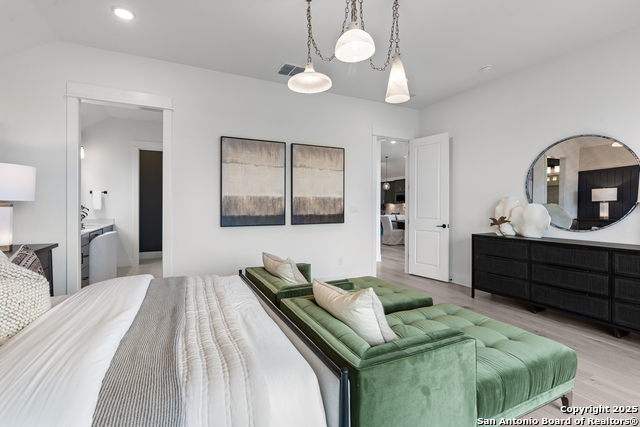 Image 30 of 32 For 1335 Hallettsville