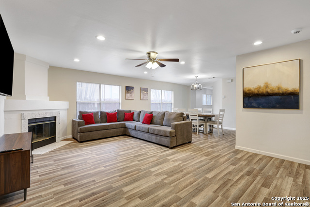 Image 2 of 25 For 8907 Athens