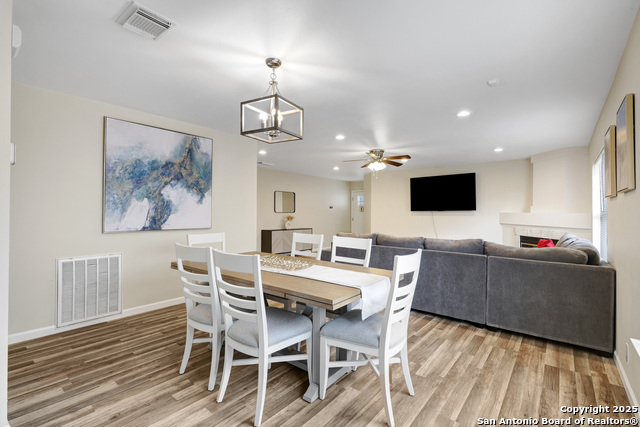 Image 5 of 25 For 8907 Athens