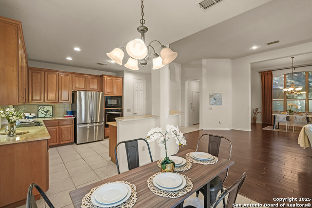 Listing photo id 10 for 223 Garden Hill