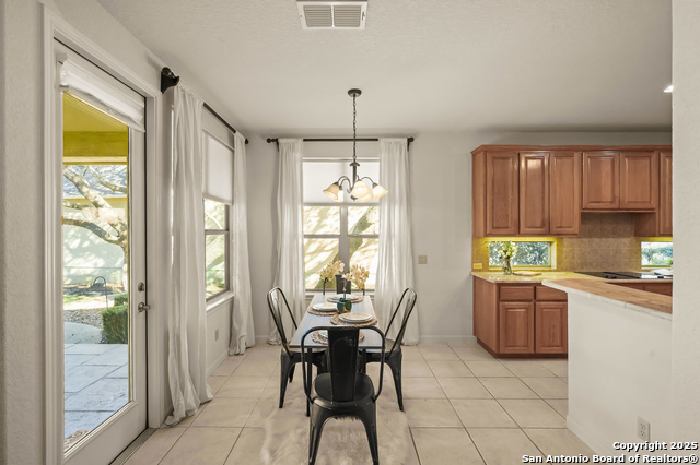 Listing photo id 13 for 223 Garden Hill