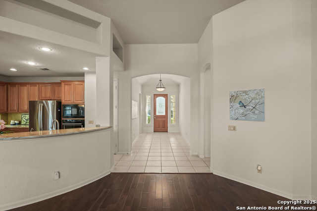 Listing photo id 15 for 223 Garden Hill