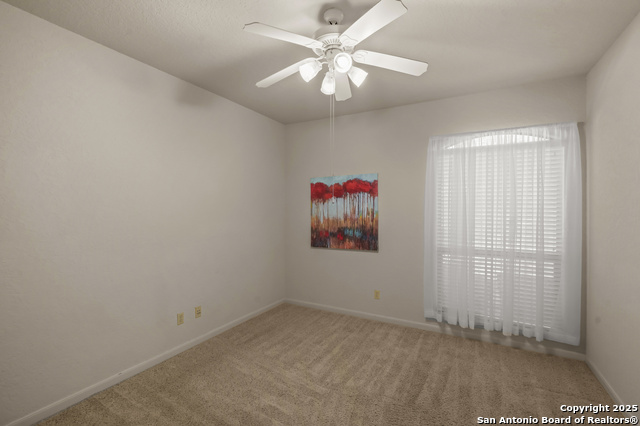 Listing photo id 23 for 223 Garden Hill