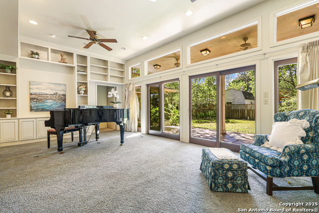 Image 10 of 33 For 985 Allen Avenue