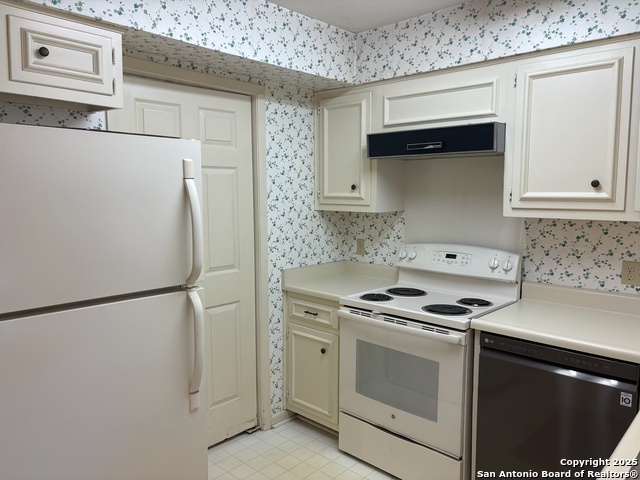 Image 11 of 17 For 2611 Eisenhauer  1502