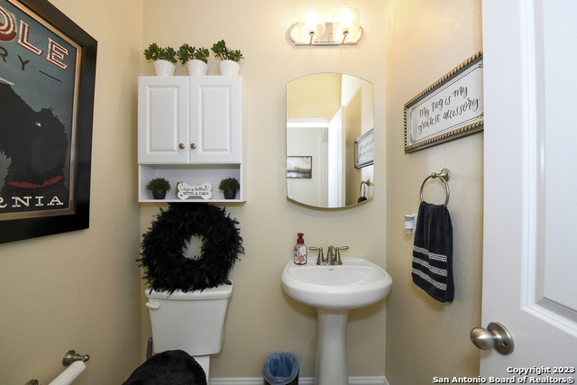 Image 14 of 18 For 235 Parkview Terrace