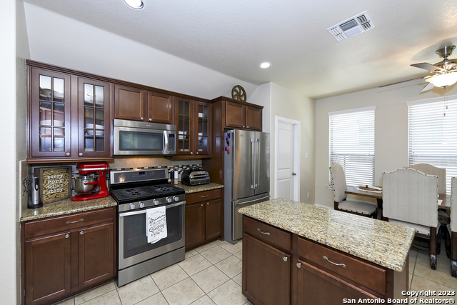 Image 3 of 18 For 235 Parkview Terrace