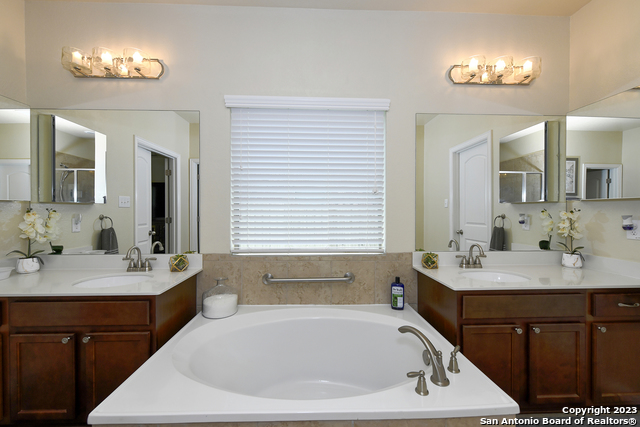 Image 6 of 18 For 235 Parkview Terrace