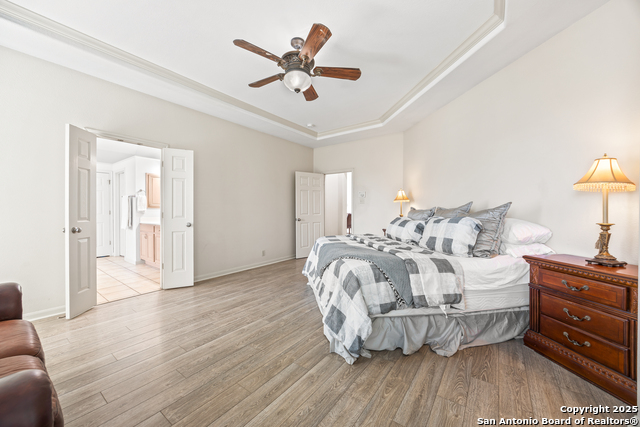 Image 18 of 46 For 318 Legend Brz