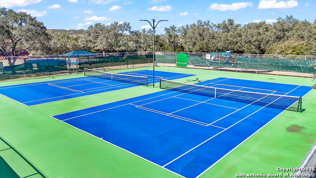 Image 39 of 46 For 318 Legend Brz