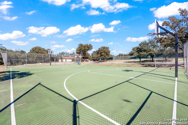 Image 40 of 46 For 318 Legend Brz