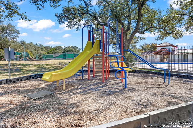 Image 42 of 46 For 318 Legend Brz