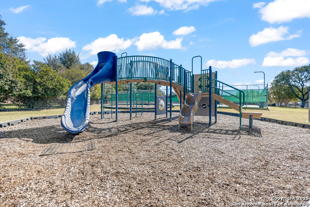 Image 43 of 46 For 318 Legend Brz