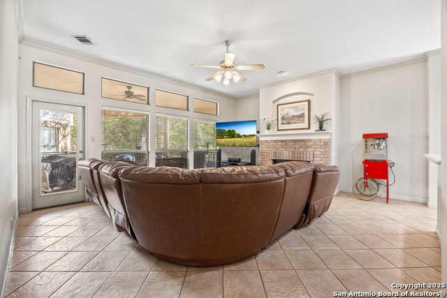 Image 6 of 46 For 318 Legend Brz