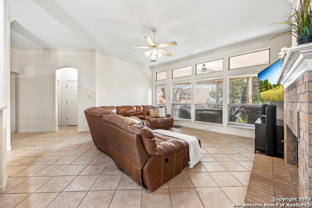 Image 7 of 46 For 318 Legend Brz