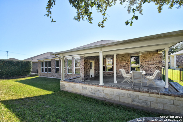 Listing photo id 26 for 4307 Post Cedar