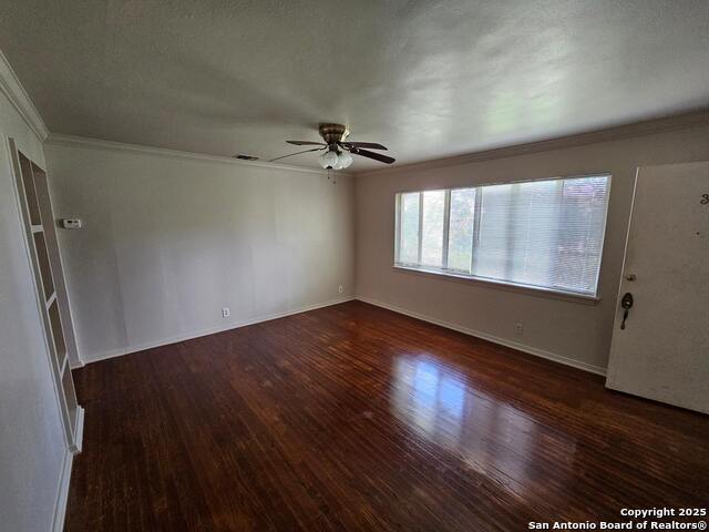 Image 3 of 11 For 217 Lullwood  3