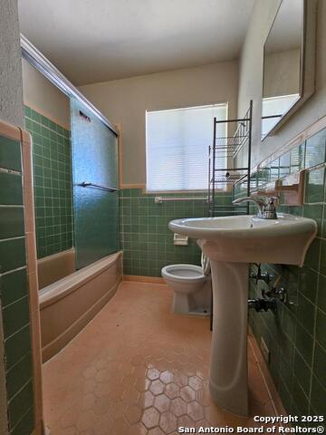 Image 9 of 11 For 217 Lullwood  3