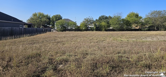 Image 3 of 4 For 807 Toepperwein