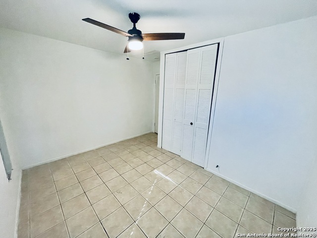 Image 7 of 11 For 4915 Benham