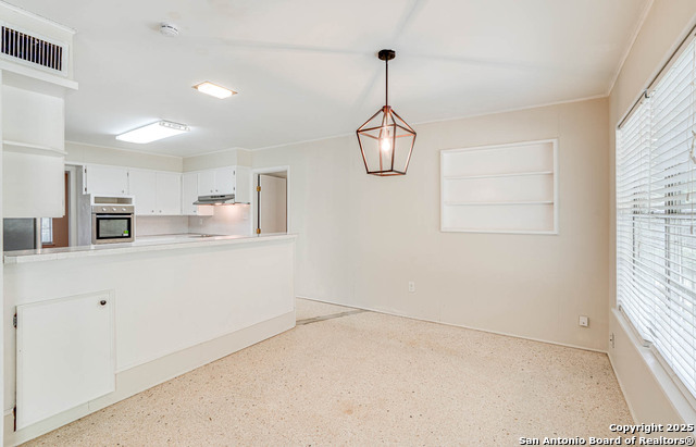 Image 14 of 27 For 211 Woodlake E