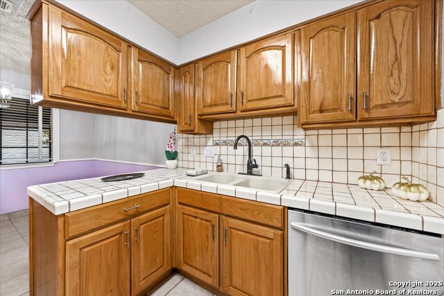 Image 15 of 42 For 9308 Dover Rdg